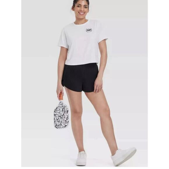 Women's All In Motion Mid-Rise Micro-Pleated Shorts 2.5" Black XXL NWT - Picture 1 of 5